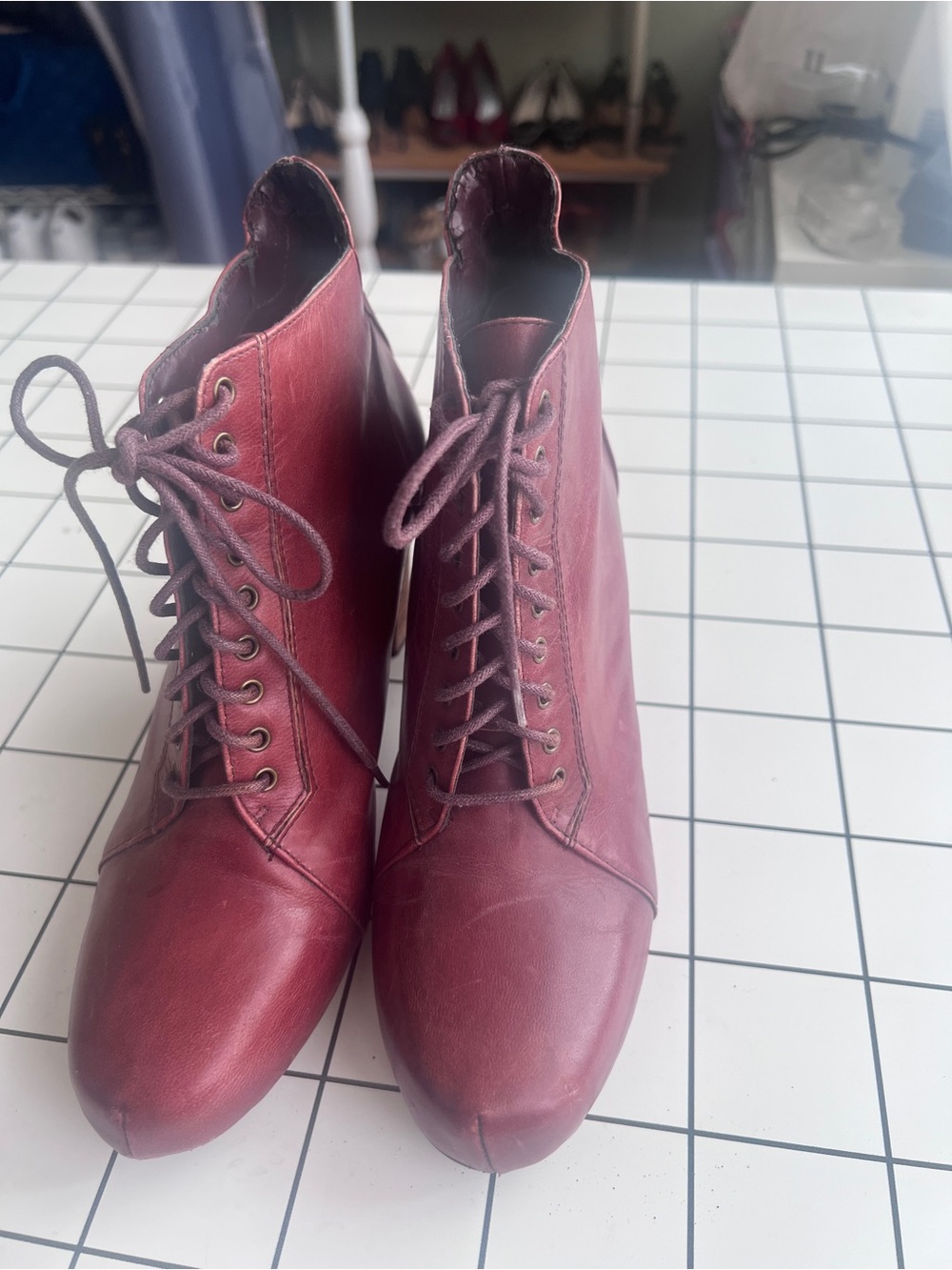 Nine West Red Lace-Up Ankle Boots Size 7 NWOT